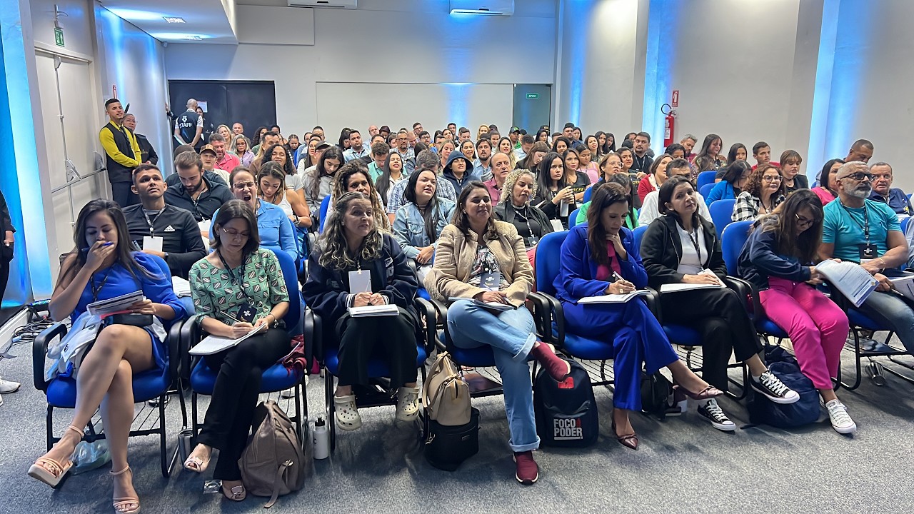 LIDERANDO DIFERENTES GERAÇÕES SEM PERDER PERFORMANCE