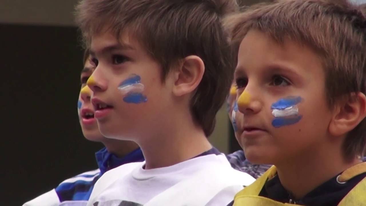 Sube, sube bandera del amor(sólo canción)Coro de Niños La Salle