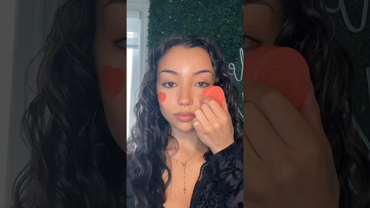 heart-shaped blush🩷