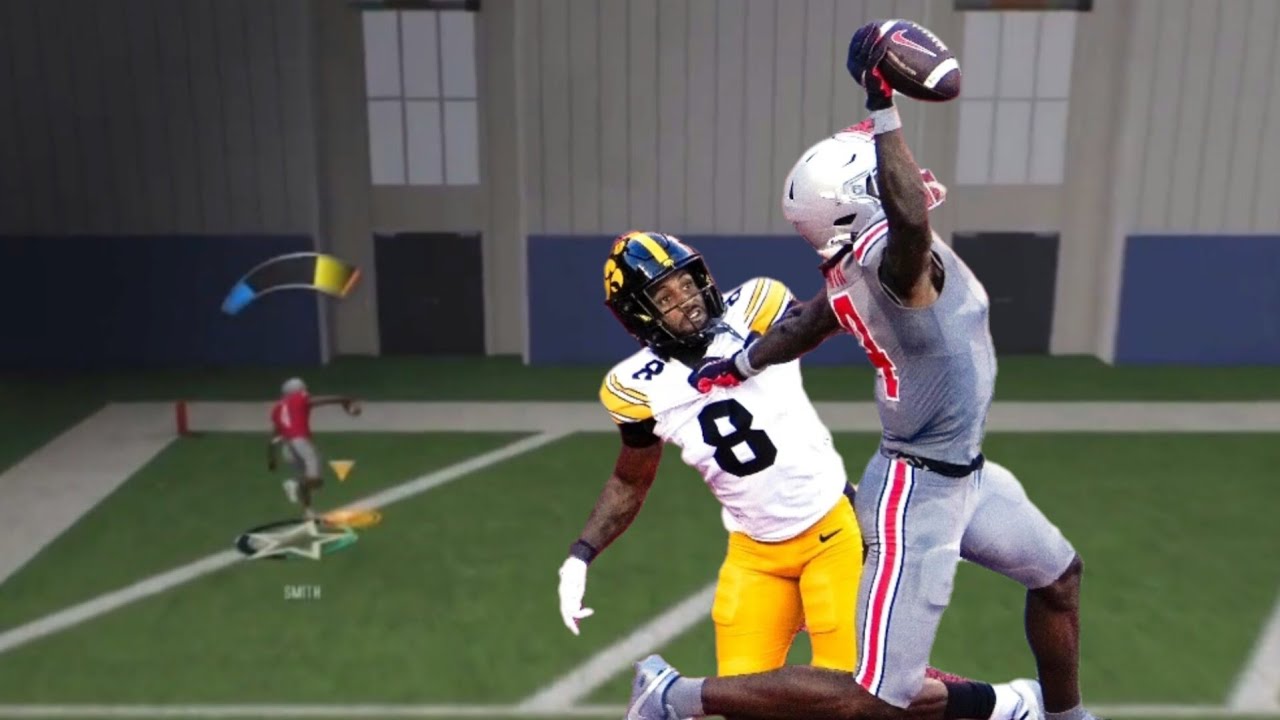 How To Perform One Hand Catch In College Football 26 - YouTube