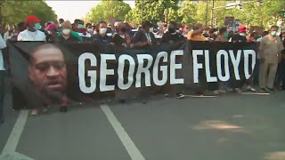 Thousands march in Bronzeville in event organized by faith leaders