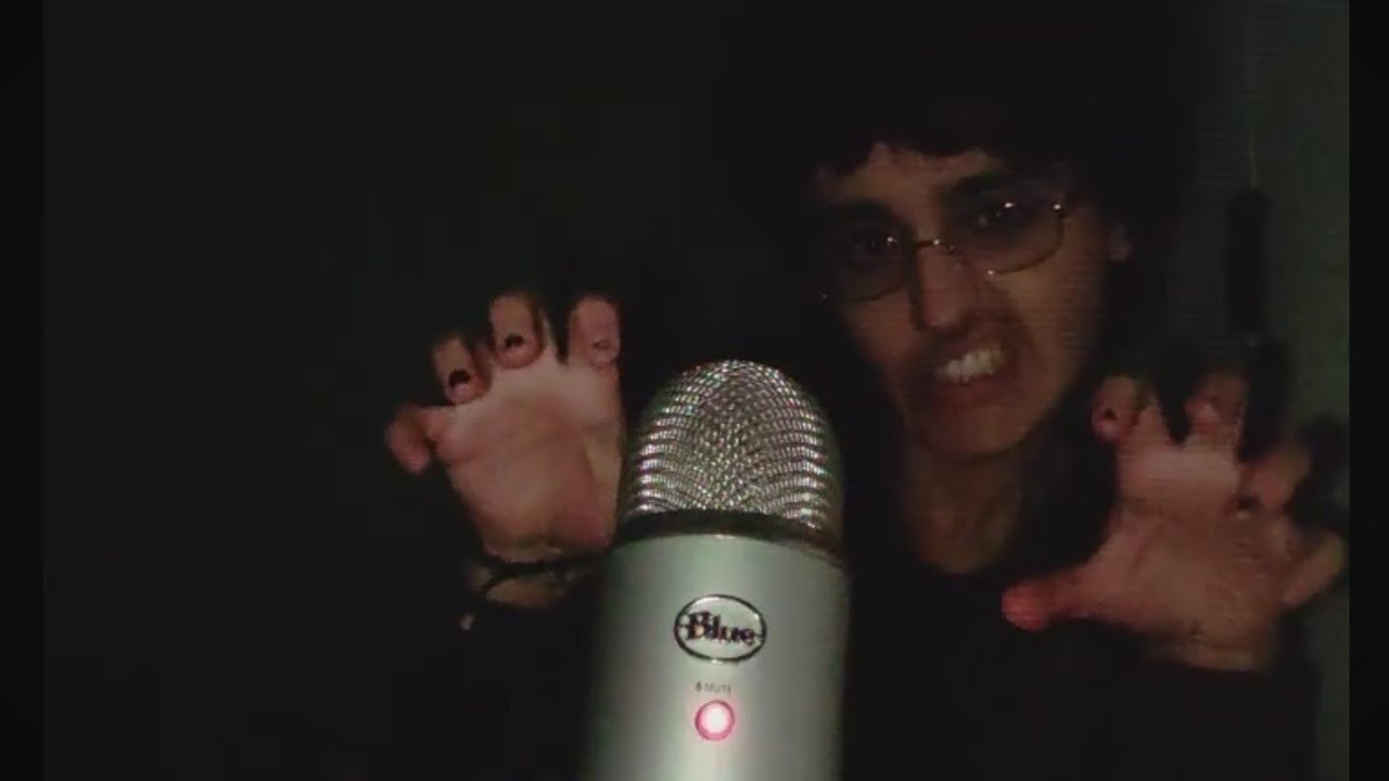 asmr who said a mixed person cant do a little hand sounds and mouth sounds😼