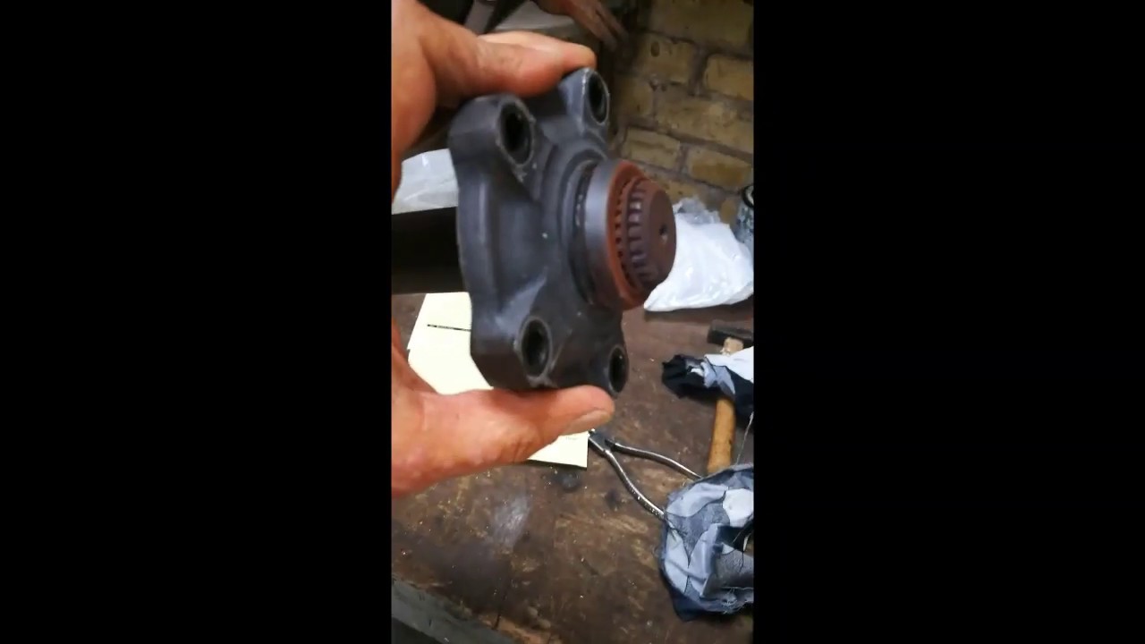 Demi arbres Defender puma, clunk transmission YouTube