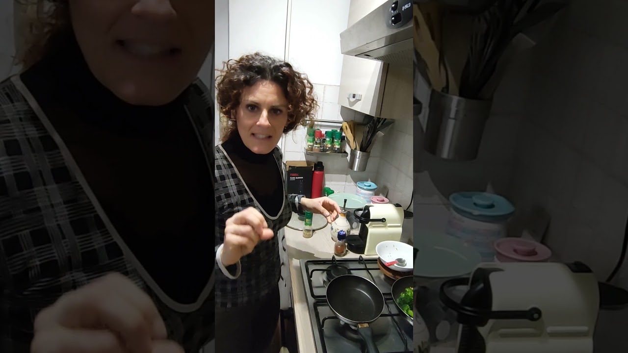 RISO VENERE AL SESAMO IN CREMA DI BROCCOLI AL FINOCCHIETTO E MERLUZZO