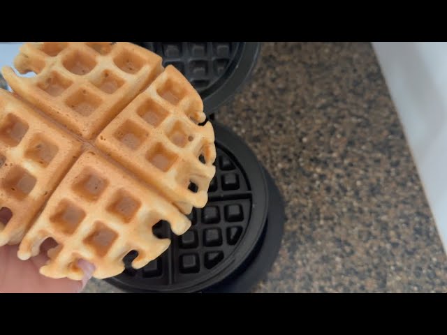 BLACK+DECKER WMD200B Double Flip Waffle Maker - Black. Opened but never  used.