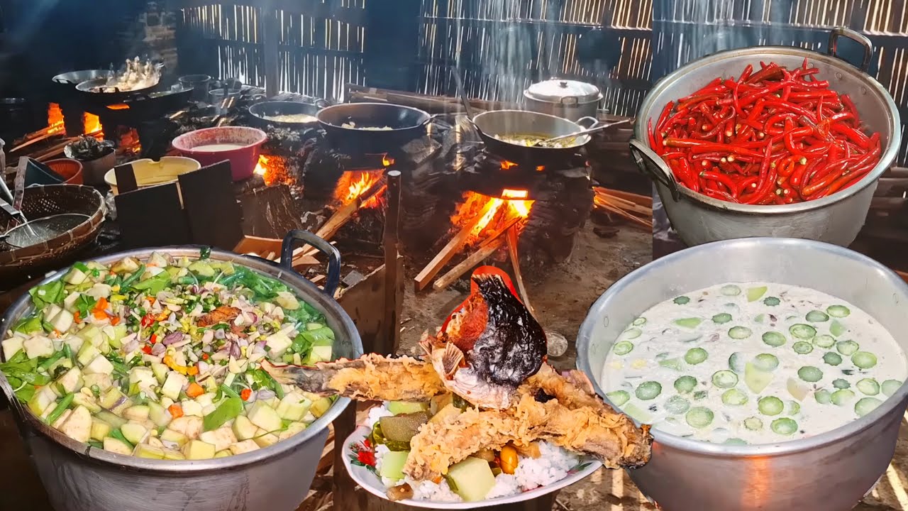 BIKIN MERINDING PAGI BUTA RAMENYA GAK KARUAN! SE-RT IKUT MASAK. SEKALI MASAK NGALAHIN ORANG HAJAN