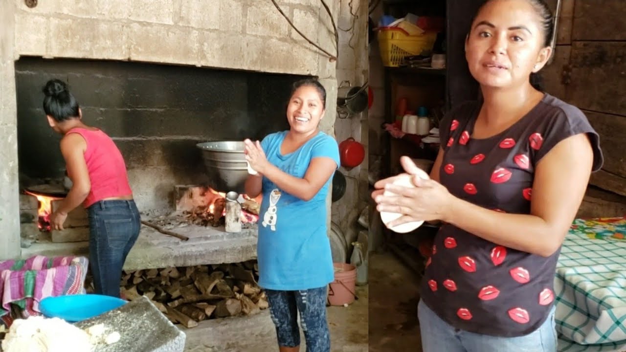 Así se asen las Tortillas"en Guatemala Hechas a Mano Como toda Chapina