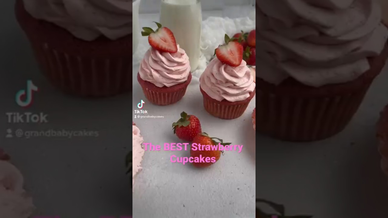 The Best Strawberry Cupcakes! 