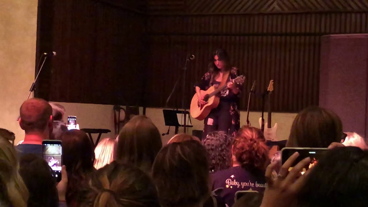 Shoot This Arrow LIVE By Kate Voegele At EyeCon Concert In Wilmington Shoot This Arrow LIVE By Kate Voegele At EyeCon Concert In Wilmington