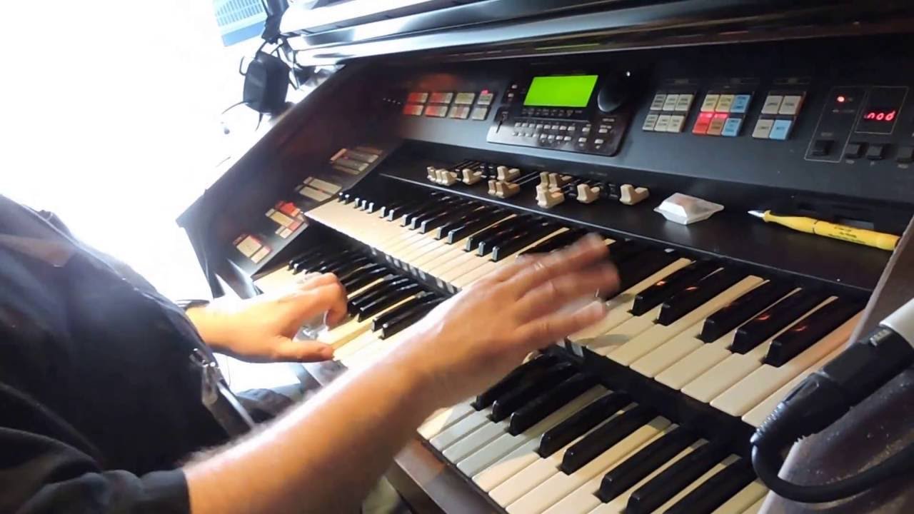 Ed Alstrom on the Hammond Organ at Yankee Stadium YouTube