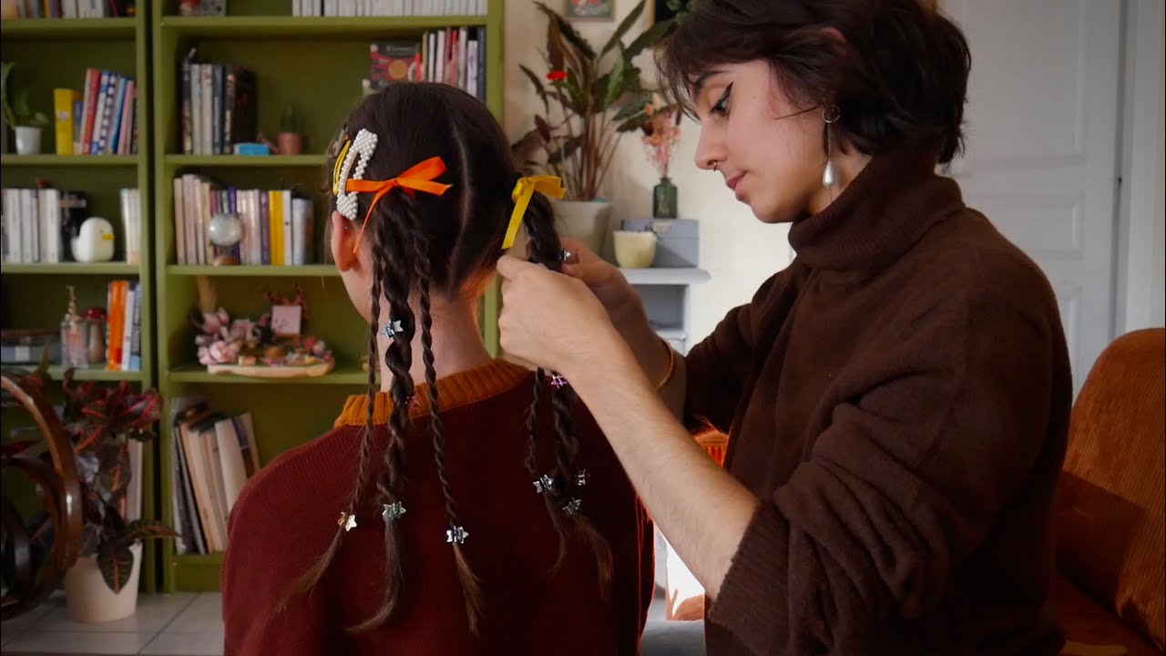 ASMR | Mon amie joue avec mes cheveux et me fait des coiffures incr ✨