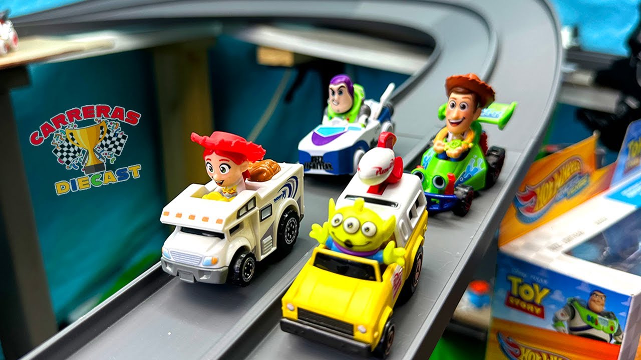 HOT WHEELS RACER VERSE TOY STORY 30TH CARRERAS DIECAST