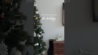 happy holidays in my cozy apartment #christmasdecor #decoratingforchristmas 🎄🎅🏼