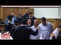 لحظه وصول متهمين حادث محطه مصر إلى محكمه جنايات القاهرة 