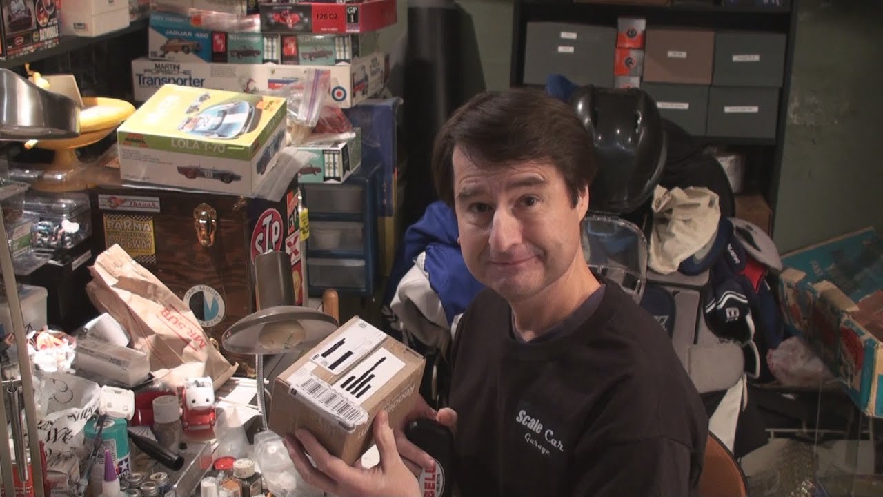 Scale Car Garage - Parcel in the Post  Unboxing