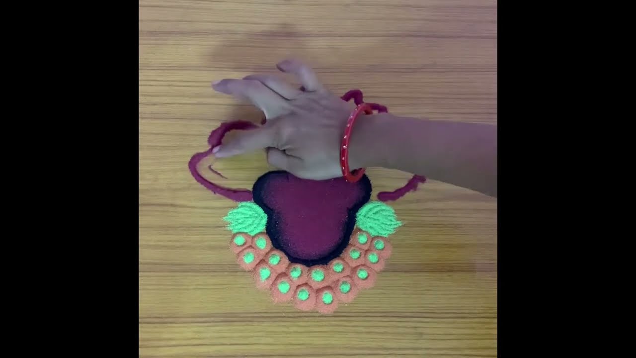 Simple flower rangoli design/ maha’s rangoli design | festival rangoli using easy method 🌸🌸🌸