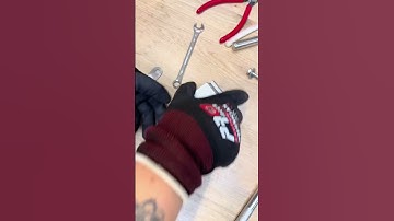 The magical world of plastic buttons！