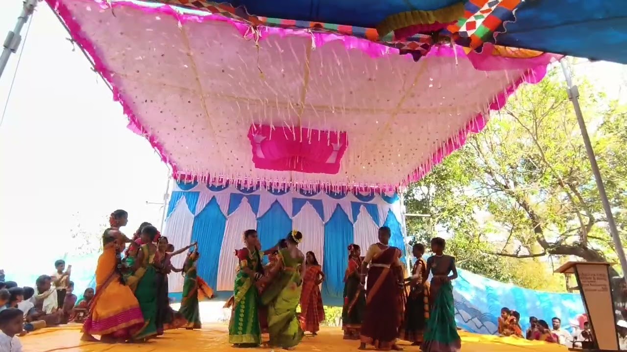 Nannase mallige students daance