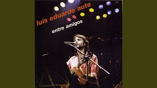 Miniatura de "Luis Eduardo Aute - Te doy una canción (Live)"