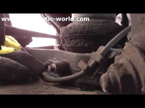 Mercedes W211 E Class Rear ABS Speed Sensor Removal & Diagnose Guide