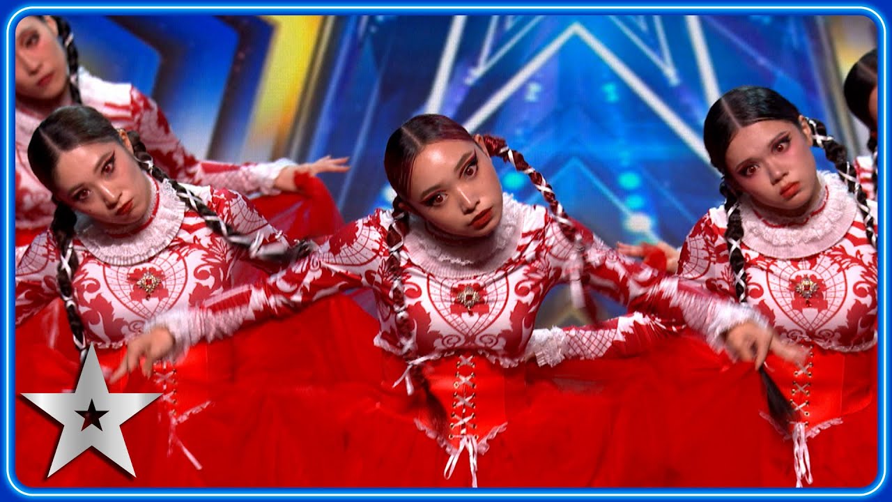 This is SPOOKY! Idolls give creepy NUTCRACKER-inspired performance | Auditions | BGT 2025
