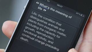 Celebrity Top 3 Secret/Hidden Siri Messages on iPhone 4S Wealth