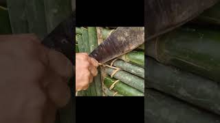This craftsmanship is truly superb. #survival #howtomakediya #diya #diy #diybuild #bushcraft #wood