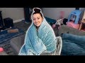 How Much Yarn to Arm Knit a Chunky Blanket - YouTube