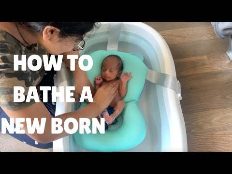 New Born Baby Bath | SHIVANYA'S FIRST BATH | 7 Days Old