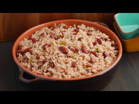 Video: How To Make Milk Soup With Rice And Beans