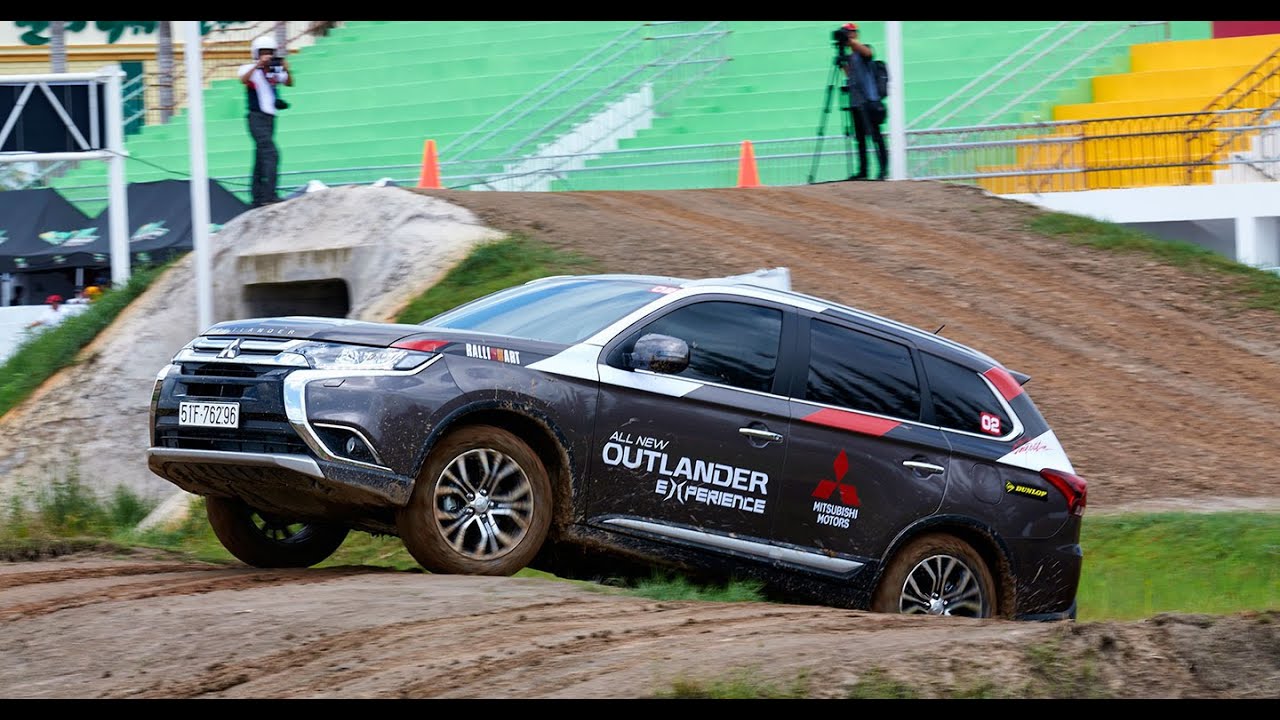 Mitsubishi Outlander 2016 Trailer