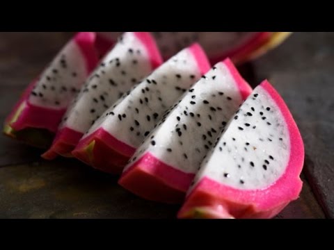 How To Cut Dragon Fruit - What Molly Made