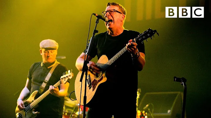 The Proclaimers performs Sunshine on Leith | T in ...