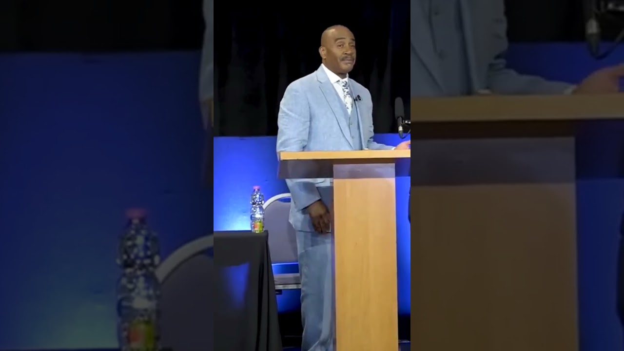 Om Gan Ganpataye Namo Namah - Hindi Status Tube