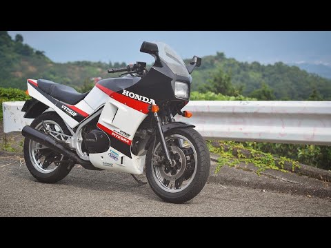 VTZ250 MC15　VT250Z FE インテグラMC08系 VT250F/Z（MC08後期） -since 1984- - バイクの系譜