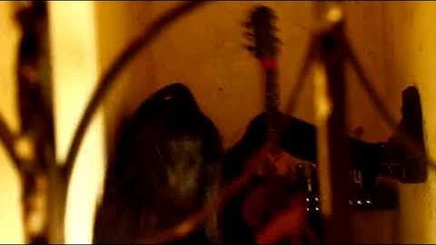 Krosboi - Biang Keladi