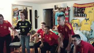 La réaction 😱😱 des supporters espagnols après le but de #BENZEMA en final #France - #Espagne