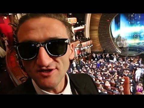 Casey Neistat's new Samsung Commercial for the oscars - YouTube