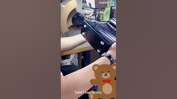 sew classical flap buckle bags.#sewing #bags #bagfactory #wholesale #business #OEM #kaishibagfactory