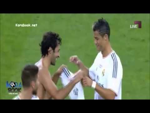 تسليم راؤول الرقم 7 لكريستيانو رونالدو وتسليم شارة القيادة لكاسياس 22 8 2013 اعتزال راؤول 
