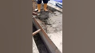 the process of leveling the cast cement mixture #shorts