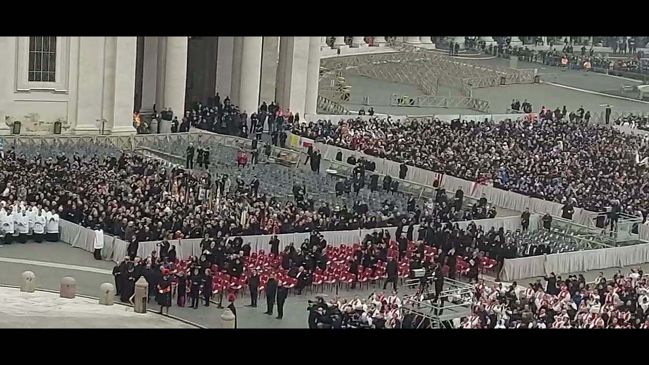 Funeral ceremony pope emeritus Benedict XVI on 5 January 2023 - YouTube
