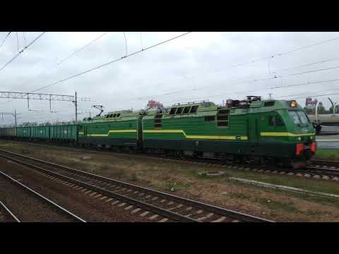 Электровоз 2ЭС4К-037 у