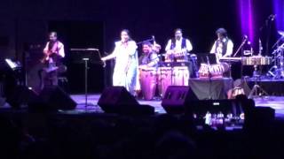Jhumka Gira re-ASHA bhosle live concert Melbourne 2016 chords