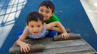 Ali Uras Ömer Kayra Parkta Çok Yaramazlık Yaptılar Eğlenceli Çocuk Videosu