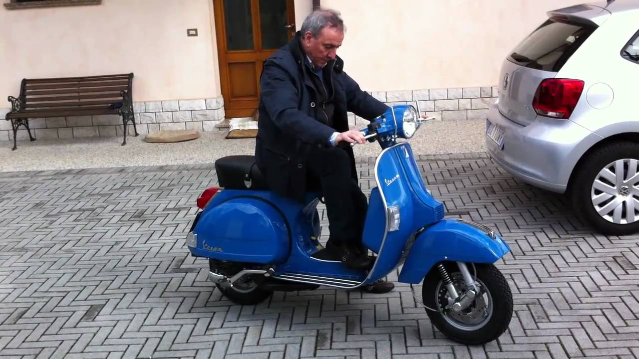 Nuova Vespa PX 150 - YouTube