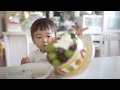 100日祝いのケーキが裏返る瞬間