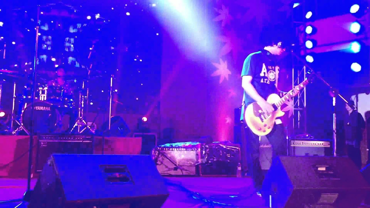 Ngày Tận Thế-Thủy Triều Đỏ Band Live at Go! Go! Japan 2013 (Hanoi, Vietnam)