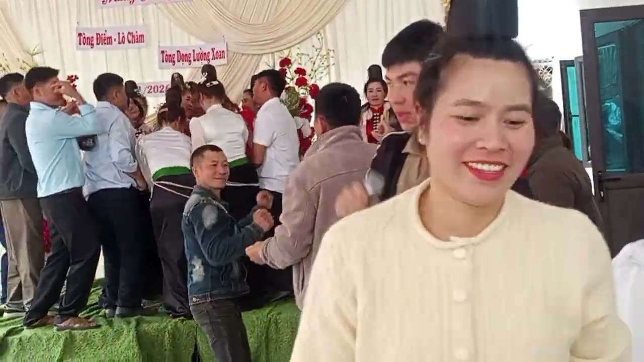 MỪNG TÂN GIA ĐẠI CÁT TÒNG ĐIỂM VÀ TÒNG DỌNG BẢN ÍT ÕM XÃ MƯỜNG HUNG SỐNG MÃ 