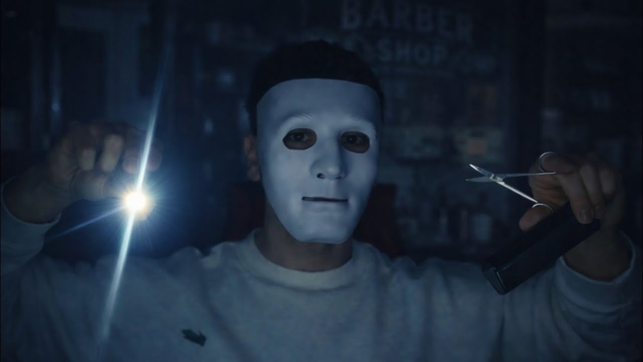 ASMR -💈🌙 PELUQUERÍA NOCTURNA pero SE VA la LUZ - Roleplay Barbería Español 